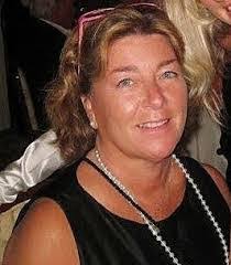 Liz Gleason's Instagram, Twitter & Facebook