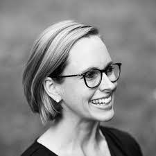 Amber Linson's Instagram, Twitter & Facebook