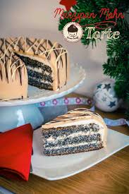 Tolle rezepte in vielen variationen und vieles mehr! Marzipan Mohn Torte Mit Zwetschken Zimt Marmelade Weihnachtsklassiker Mann Backt