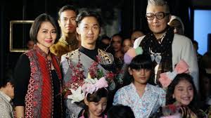 Hai hai hai selamat datang di chanel nr127. Kencana Pajajaran Batik Buat Batik Lebih Modern