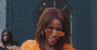 Vinka Yo Body Audio Video Celebrity Biographies Celebrities Music Videos