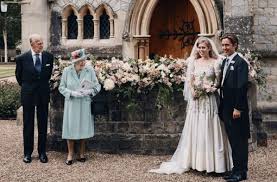 Maybe you would like to learn more about one of these? Hochzeit Von Prinzessin Beatrice Alb Traume In Weiss Die Brautkleider Der Prinzessinnen Panorama Stuttgarter Zeitung