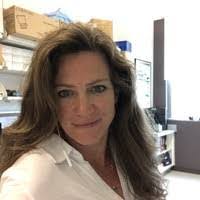 Sandra Wise's Instagram, Twitter & Facebook