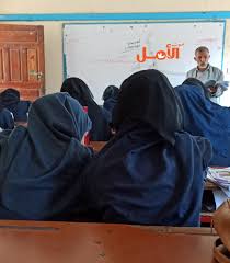 تخصص المرأة اليمنية الأكاديمي تحدده العادات والتقاليد المجتمعية - صوت الأمل