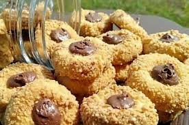 Tapi hanya dengan menggunakan selai kacang atau mentega kacang lainnya sebagai penyebar atau smoothies, harganya pendek. 5 Cara Membuat Kue Kacang Renyah Dan Gurih Bisa Untuk Lebaran