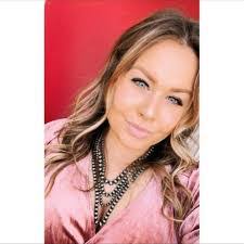 Kimberly Lees's Instagram, Twitter & Facebook