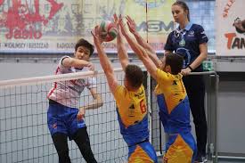 Siatkówce halowej) uczestniczą dwa sześcioosobowe zespoły, w każdym: Siatkowka Ii Liga Mezczyzn Mks Mosir Jaslo Przegral Rywalizacje Play Off Z Karpatami Krosno