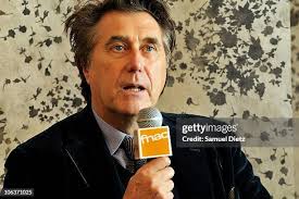 16 fotos e imágenes de alta resolución de Bryan Ferry Meets Fans At Fnac  Saint Lazare For New Album Release Olympia