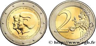 « la bonne pièce de 2 euros peut valoir 2000 € » revient à titrer « la bonne voiture peut valoir 200 000 € ». Netherlands 2 Euro Double Portrait Tranche B 2013 Utrecht Feu 295789 Euro Coins