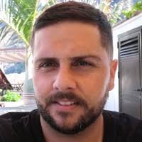 40+ perfiles de «Aaron Leon»