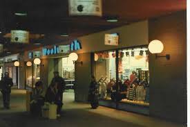 Woolworths At Southgate Milwaukee Wi I Bought All My 45s There And My Pet Rock Milwaukee Wi Milwaukee City Milwaukee