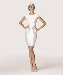 Allez sur floryday pour commander des elegant robes tendance pour femme à prix abordable. Robe De Mariee Mariage Civil Pronovias Anisa Wedding Dress Robe Mariage Civil Tenue Mariage Chic Robe De Mariee