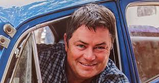 Meet 'Wheeler Dealers' Star Mike Brewer and His Wife Michelle's Beautiful  Daughter Chloe