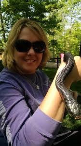 Kelly Reetz's Instagram, Twitter & Facebook