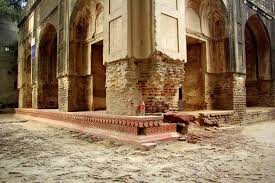 Zeb-un-Nissa (1638 - 1702)— the eldest ...