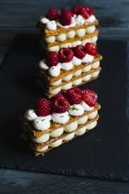 Mille Feuille A La Framboises Desserts A L Assiette Recettes De Cuisine Gateaux Et Desserts