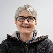 Claire Reeves's Instagram, Twitter & Facebook