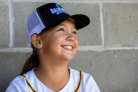 9-year-old girl chases her dream to play baseball