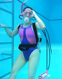 my favorite one piece swimsuits and more scuba girl wetsuit scuba diver girls scuba girl