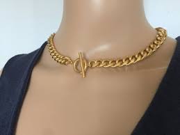 This tutorial will teach you how to make a rainbow loom choker necklace using cheryl mayberrys dragon scale design, a charm, and a clasp.\r\rcheryl mayberrys dragon scale video. Gold Toggle Clasp Choker Necklace Thick Curb Link Chain Etsy