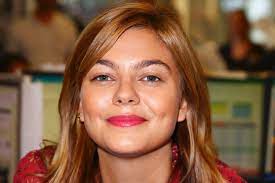 You don't have an instagram account? Louane The Young Mother Shows Herself For The 1st Time Without Clothes The Fans Love It Archyde
