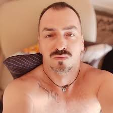 What's the story with Uber ? I've read that the drivers asks for more money  ? How does this work if you have already paid