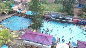 Perusahaan spanyol itu mengatakan permintaan kolam renang di perumahan kemungkinan akan tetap besar. Skyscrapercity Lampung Twitter àªªàª° Hanya 15 Ribu Rupiah Aja Selama Periode Newnormal Pratama Kolam Renang Dan Karaoke Telah Dibuka Kembali Dengan Mengikuti Protokol Kesehatan Ketat Berlokasi Di Jalan Flamboyan Raya No 1