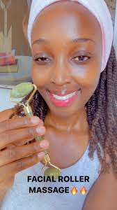 Facial roller massage si kitu yakukosa kwenye daily skin care yako maana  ina kazi nyingi nzurii kwenye utunzaj wa ngozi pia ki afya Kwa ujumla,  Zitakuepo Dukani kuanzia jumatatu , Hakikisha jumatatu ...