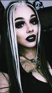 Anyone on? And wanting to play some zombies?