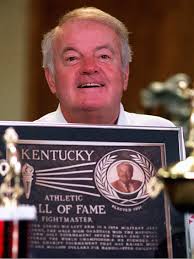 Remembering Louisville's Don Fightmaster, famous one-armed golfer