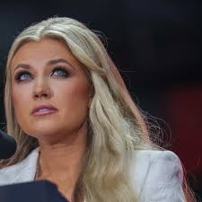 A Mouse that Roared: Lori Alf's Fight Against Cancer and the Miracle Cure  that Saved Her