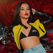 Luke, who subsequently offered her a joint record deal with kemosabe records and rca. Becky G Facebook