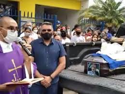 Segundo informações preliminares repassadas pela polícia ao jornal baiano correio24horas, o médico sumiu enquanto se deslocava de araci com destino a feira. Sob Forte Comocao Popular Corpo Do Medico Andrade Santana E Sepultado Em Araci Calila Noticias