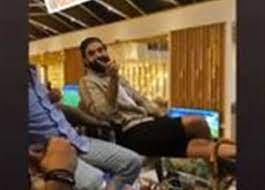 Maybe you would like to learn more about one of these? Ù…Ø­Ù…Ø¯ Ø´Ø±ÙŠÙ Ù…Ø¹ Ø§Ù„Ø´ÙŠØ´Ø© Ø¯Ø§Ø®Ù„ ÙƒØ§ÙÙŠÙ‡ Ù‚Ø¨Ù„ Ù„Ù‚Ø§Ø¡ ØºØ²Ù„ Ø§Ù„Ù…Ø­Ù„Ø© ÙÙŠØ¯ÙŠÙˆ ÙˆØµÙˆØ± Ø§Ù„Ù…ØµØ±ÙŠ Ø§Ù„ÙŠÙˆÙ…