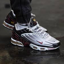 Sneaker Freaker Sur Instagram Bring Em Back Solematezz In The Air Max Plus Iii Sneakerf Chaussures Nike Tn Nike Chaussures Running Homme