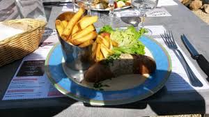 Un Restaurant Sympa Pres De La Forteresse De Chinon Avis De Voyageurs Sur L Echo De Rabelais Chinon Tripadvisor