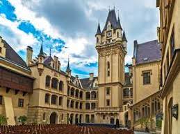 Die schlossanlage besteht aus dem hauptgebäude (wohnfläche ca. Schloss Kaufen Burg Kaufen Hier Bei Immowelt At