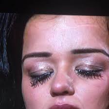 21 Things That Only Make Sense To People Who Both Love And Hate Makeup