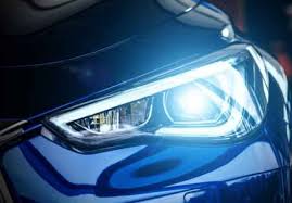 Lampu belok pada bagian belakang mobil berwarna kuning. Kalau Tak Mau Ditilang Polisi Masalah Lampu Ini Aturannya