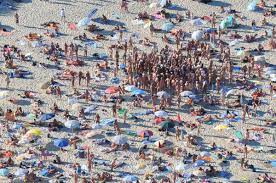 Les couples s'aiment en public et. Midi Libre On Twitter Fessees Bondage Plaisirs Interdits Immersion Dans La Brulante Baie Des Cochons Au Cap D Agde Https T Co Q7ovalt2lv Https T Co Rqotao0k82