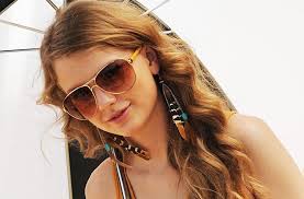 Think i know where you belong, think i know it's with me. Taylor Swift You Belong With Me Lyrics Uncovered