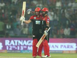Ab de villiers believes that sunrisers hyderabad have a wonderful bowling attack who always play smart cricket. Dd Vs Rcb Virat Kohli Ab De Villiers Keep Royal Challengers Bangalore Alive Cricket News Times Of India