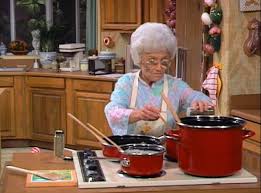 The golden girls kitchen is one of the most famous kitchens in television history. Golden Girls S2e17 Sophia Cooking Golden Girls Cooking Girl