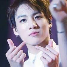 Resultado De Imagem Para Jin Heart Finger Bts Memes Kpop Memes Bts Bts Meme Faces