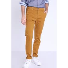 Un choix unique de pantalon ocre homme disponible dans notre magasin. Bonobo Jeans Pantalon Chino Coupe Slim Ocre Brandalley