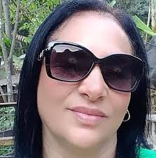 Pense numa coisa que eu gosto: jogar futebol! Depois de uma semana intensa,  com o Santo Rosário às 4h da manhã, nada melhor do que um futebol no final  de semana para