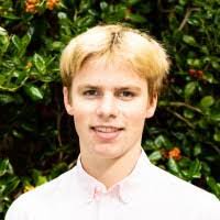 Alex Klee's Instagram, Twitter & Facebook