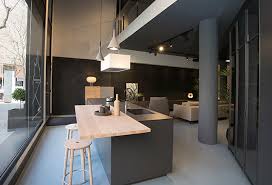 Nuestras cocinas de diseño en barcelona, además con los mejores precios porque somos fabricantes. Works Nueva Tienda De Cocinas Y Diseno En Barcelona