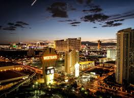 3400 s las vegas blvd, las vegas, nv, 89109, united states. Best Las Vegas Staycation Hotel Deals For 2021 Staycation Deals Westgate Resorts