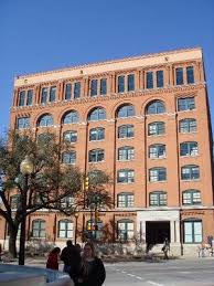 The Sixth Floor Museum At Dealey Plaza Chronicles The Assassination And Legacy Of President John F Kennedy Through Artifacts Photographs Doc Museums In Dallas